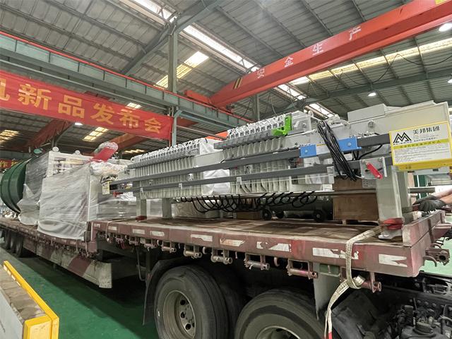养鸡场环保新设备落地 污水粪污实现资源化循环利用